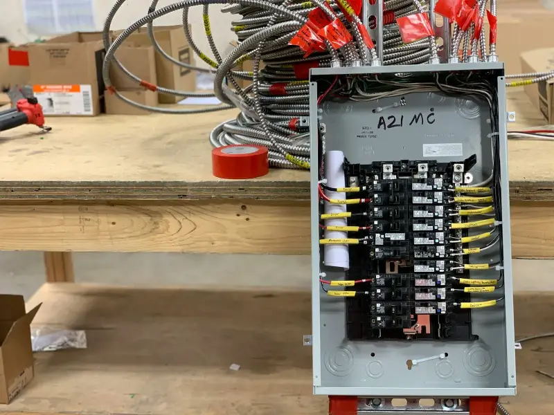 Noodstroom installatie: zo sluit u het aan thuis